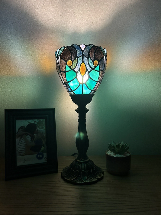 Tiffany-Style Stained Glass Table Lamp | Vintage Bedside Lamp for Home Decor | Handmade Stained Glass Lighting for Living Room & Bedroom